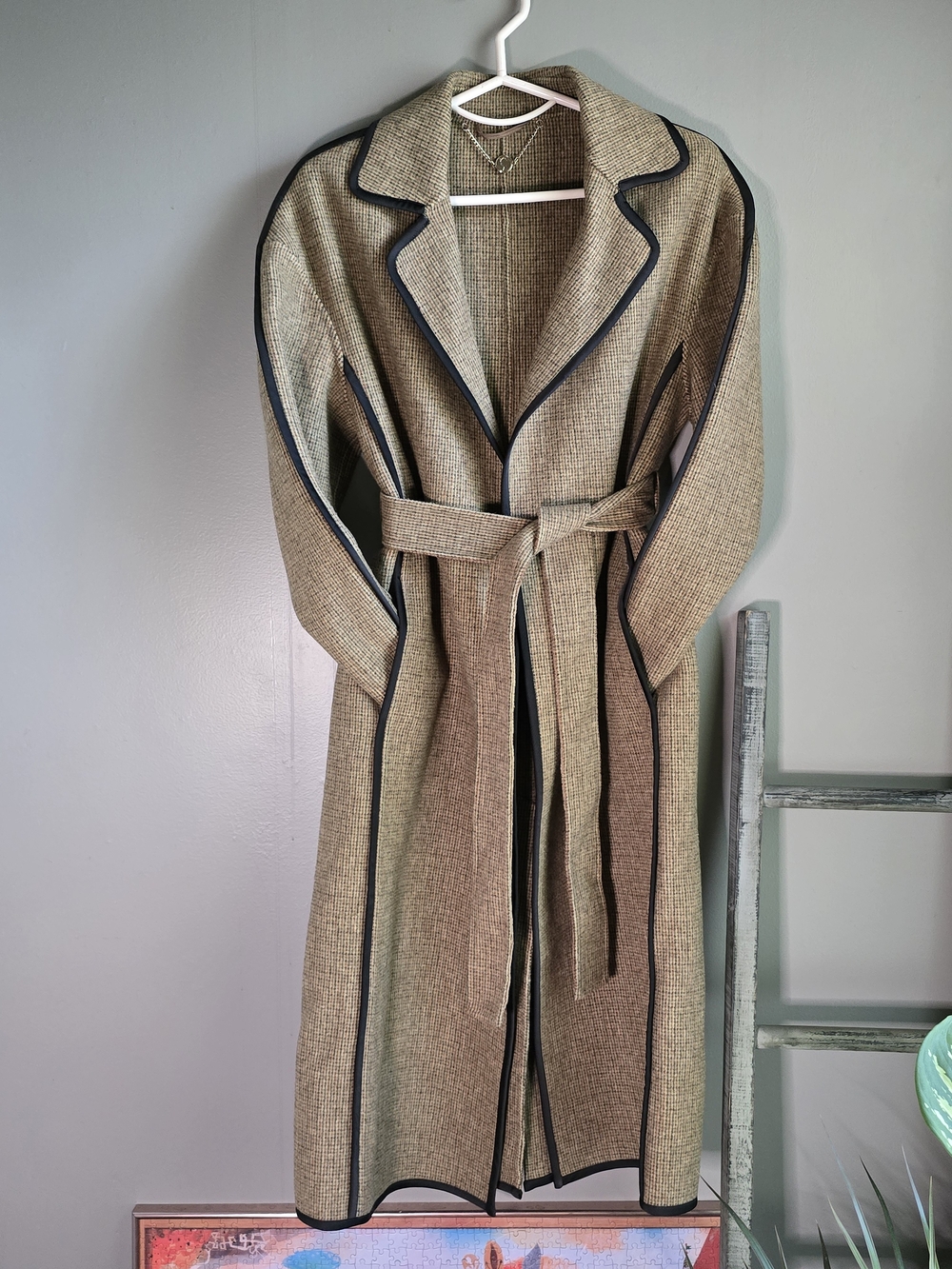 100% Wool Tan Micro Houndstooth Belted Long Robe Coat Contrast Trim